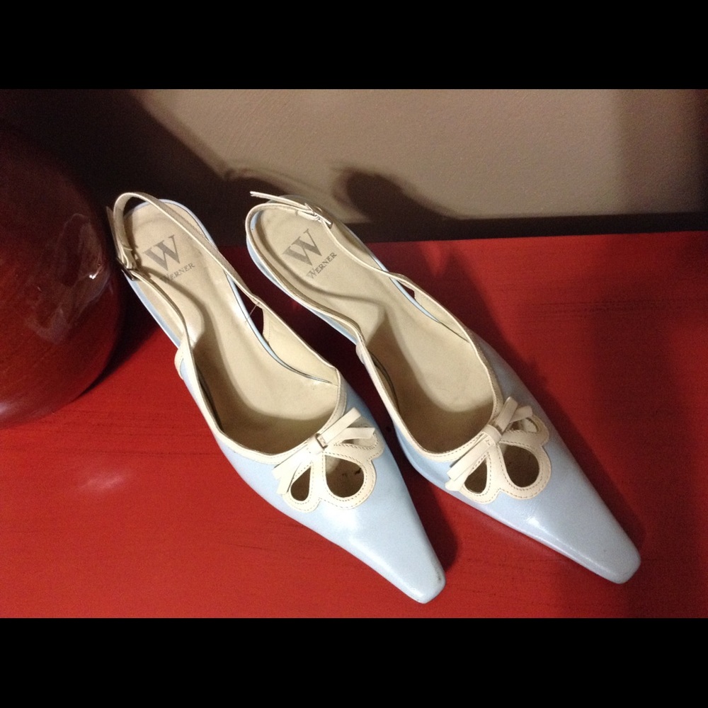 COPY - Light blue heel. Pointy toe.